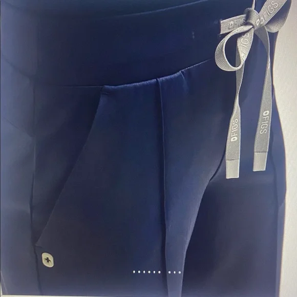 High Waisted Salina FORMx Wide Leg Scrub Pants - Picture 7 of 9